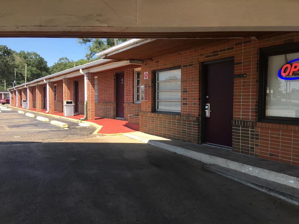 מריאנה Best Value Inn Motel Sandusky מראה חיצוני תמונה