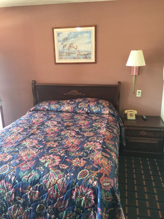 מריאנה Best Value Inn Motel Sandusky מראה חיצוני תמונה