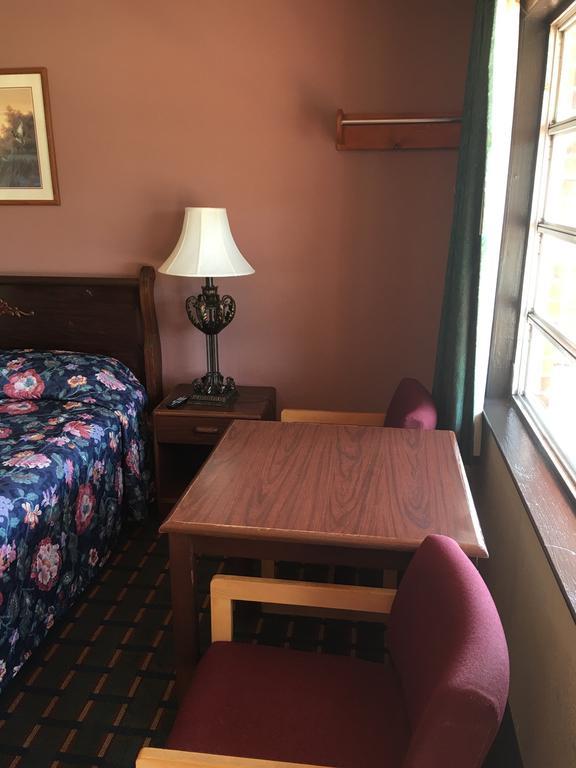 מריאנה Best Value Inn Motel Sandusky מראה חיצוני תמונה