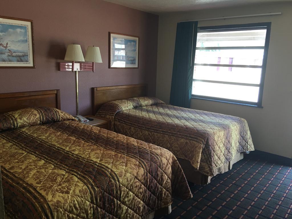 מריאנה Best Value Inn Motel Sandusky מראה חיצוני תמונה