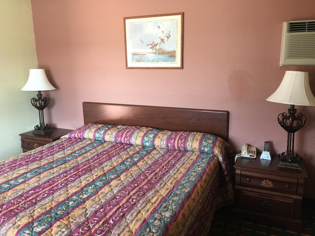 מריאנה Best Value Inn Motel Sandusky מראה חיצוני תמונה