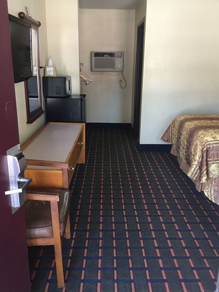 מריאנה Best Value Inn Motel Sandusky מראה חיצוני תמונה