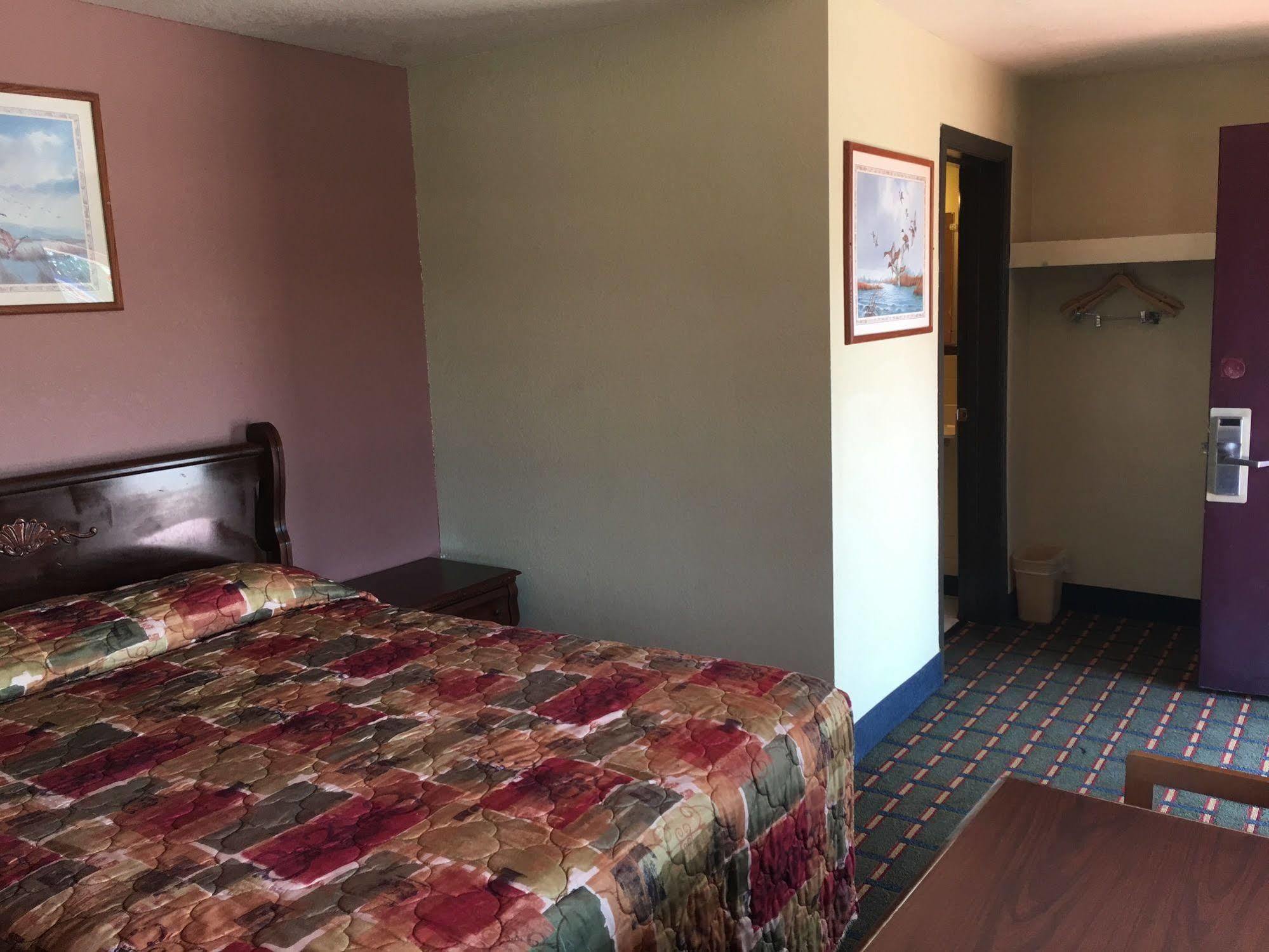 מריאנה Best Value Inn Motel Sandusky מראה חיצוני תמונה