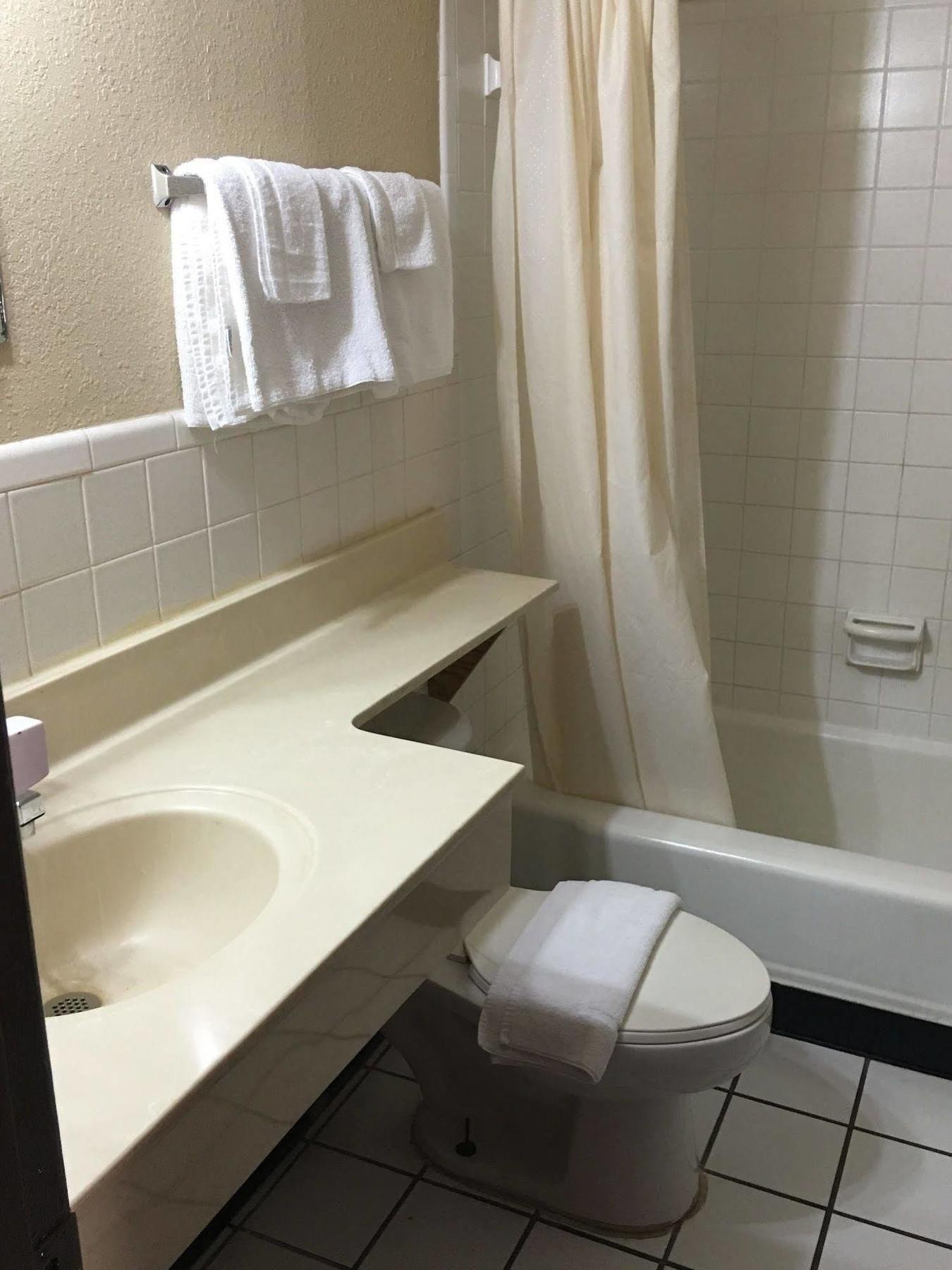 מריאנה Best Value Inn Motel Sandusky מראה חיצוני תמונה